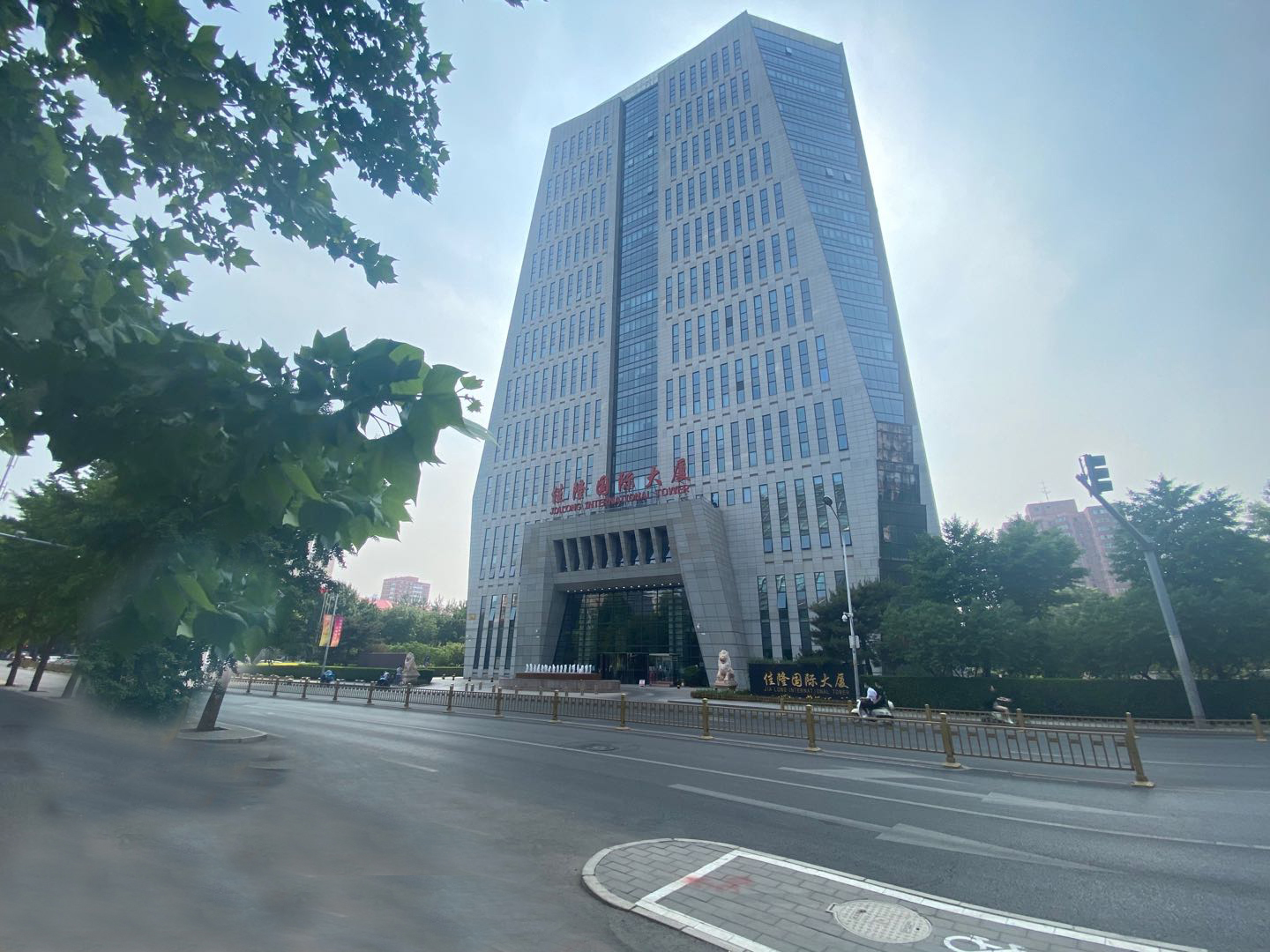 佳隆国际大厦周边环境